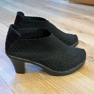 Bernie mev. Black Booties EU sz 40 / 9 1/2-10 regular width